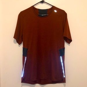 Lululemon Mens Light Short Sleeve Shirt